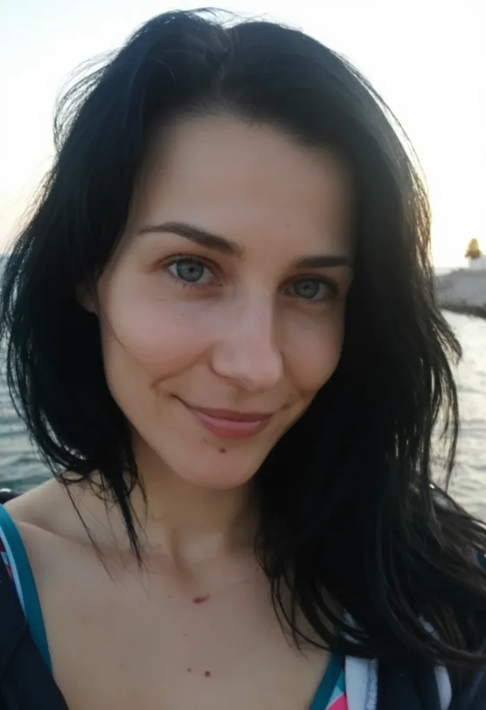 Полина